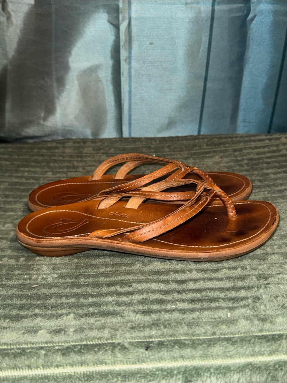 OluKai Women's Cognac Brown Leather Strappy Toe-Post Sandals
